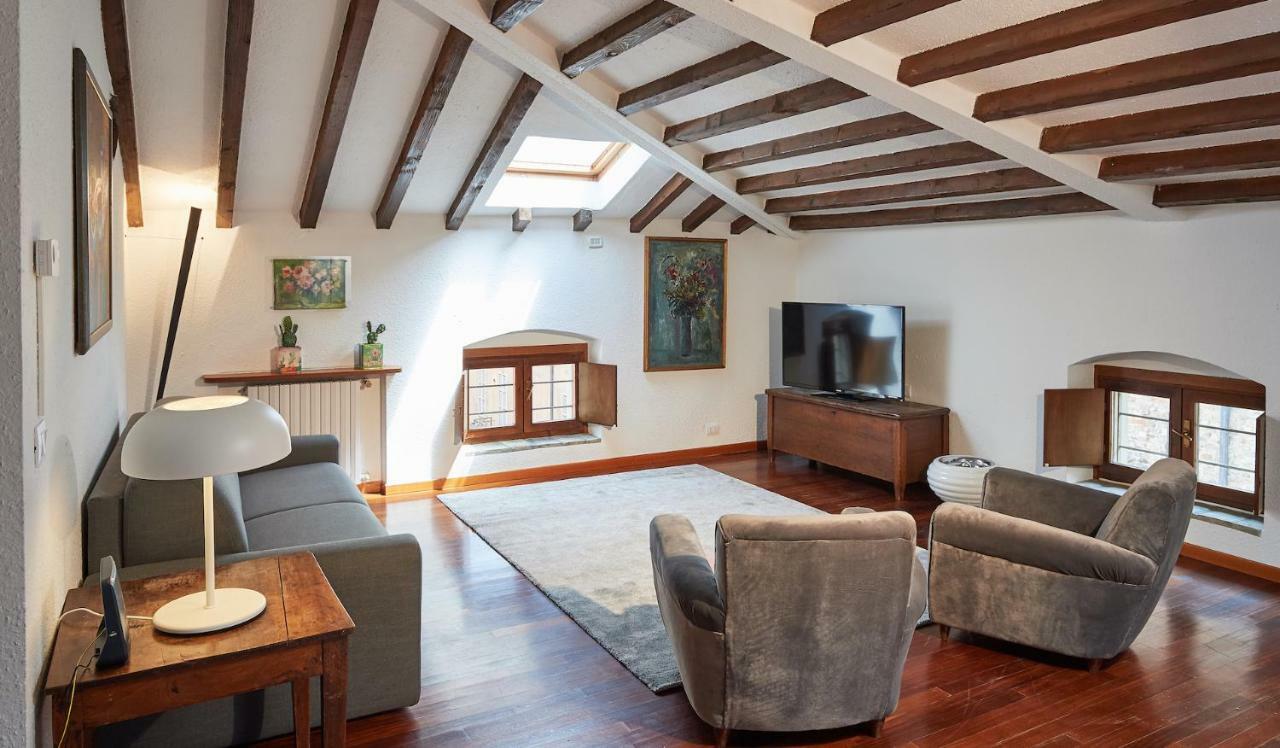 La Casa di Giulia-Family Apartment Parma Bagian luar foto